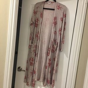 Mauve Floral M Lularoe Sarah